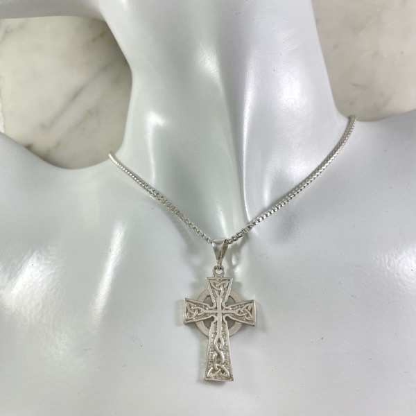 Dije Cruz Celta Entrelazada