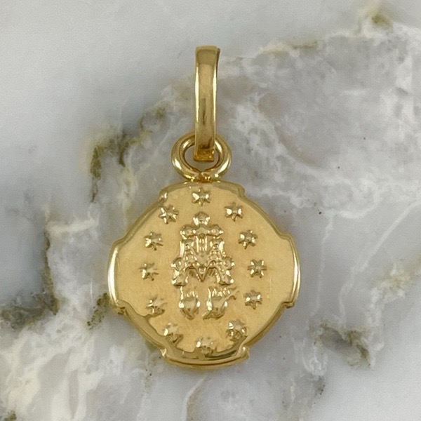 Dije Virgen Milagrosa