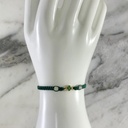 Manilla Trebol Radiante Prehnita Cuadrada