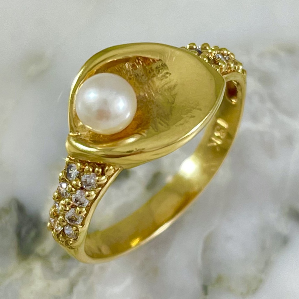 Pearl Leaf Ring