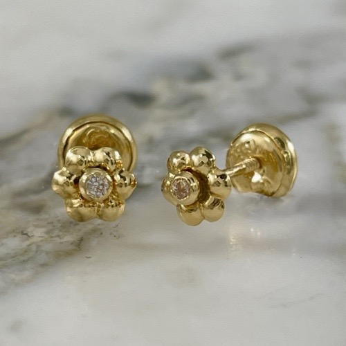 Subtle Petalia Screw-back Stud