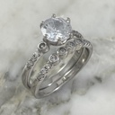 Four Circles Step On Ring