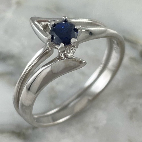 Crossed Sapphire Step On Ring