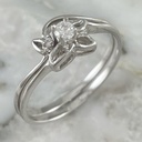 Flower Step On Ring 