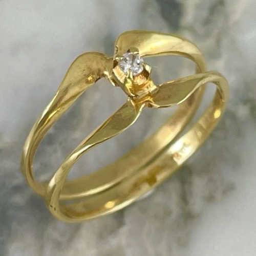 Mustache Nestable Step On Ring