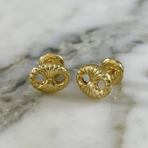 Light Engraved Gucci Screw-back Stud