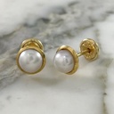 Classic Pearl on Base Screw-Back Stud