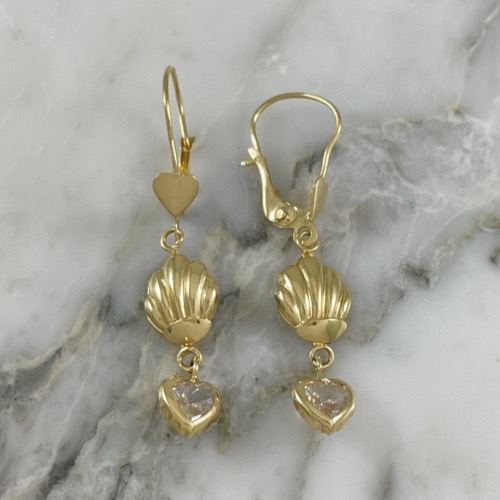 Shell Heart Earring