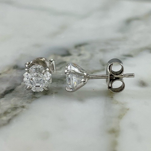 Berseri Stud Earrings