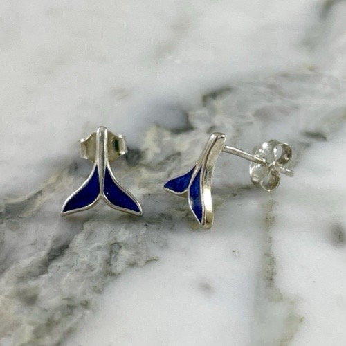 Whale Tail Stud