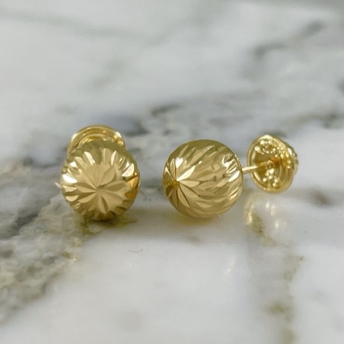 7MM Diamond-Cut Daisy Screw-Back Stud