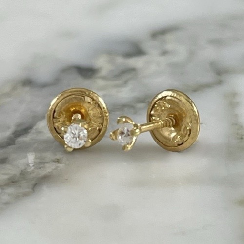 Lightweight Zircon Circle Screw-Back Stud