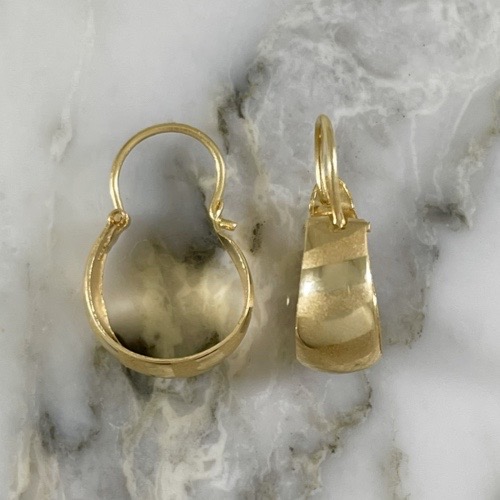 Candonga Concava Lisa y Mateada Elegante