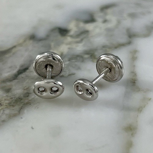 Fine Gucci Screw-Back Stud