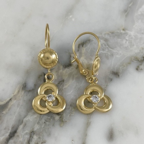 Flat Knot Twisted Circle Earring